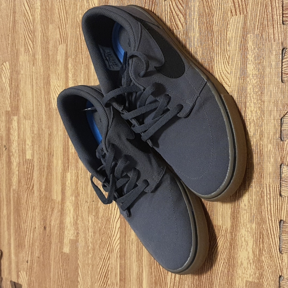 Nike Mens SB Solarsoft Portmore 2 Skate Shoes Gray 880268-009 SIZE 8